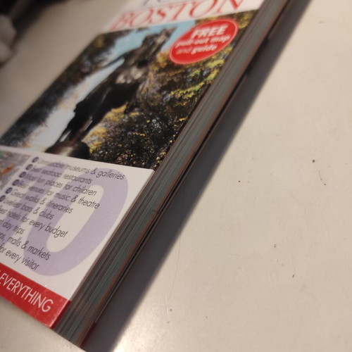 Top 10 Boston travel guide like new, English