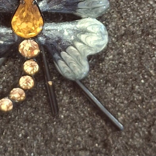 Vintage 90s flower brooch used