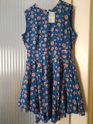 Women's H&M Floral Mini Dress New Size 40