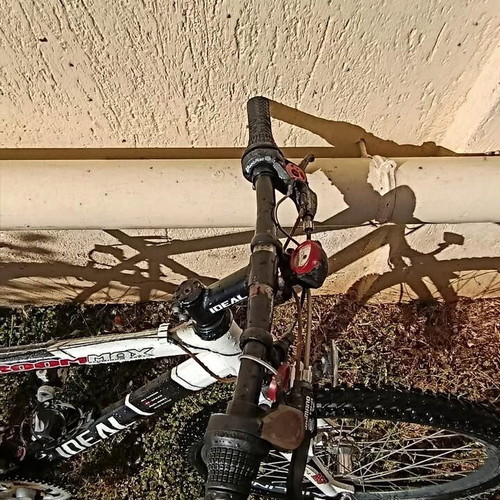 Ideal Zig Zag city bike used, black, gears