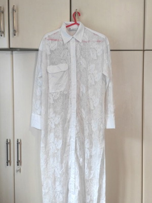 Γυναικείο δαντελένιο πουκάμισο Zara size M σαν καινούργιο με δύο σκισίματα