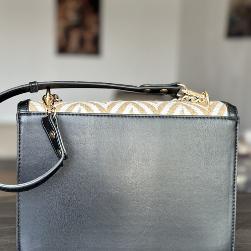 River Island shoulder bag like new, black and beige