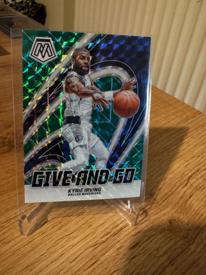 Kyrie Irving green mosaic insert like new, Panini mosaic