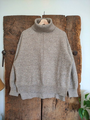 Beige knitted polo neck jumper H&M size S like new