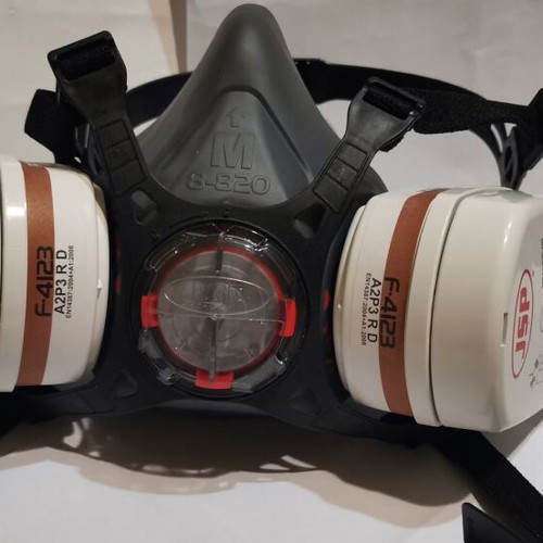 JSP Half Face Mask with Replaceable Force 8 Filters like new