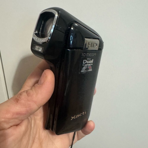 Camera like new, charger missing