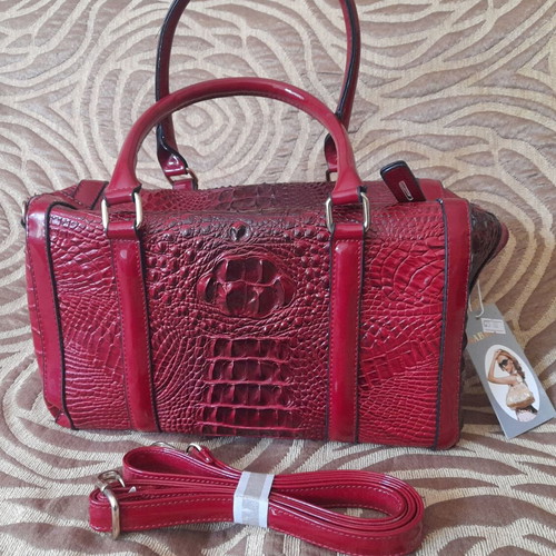 Sabrina Vintage Shiny Crossbody Bag Red Bordeaux Snake Style