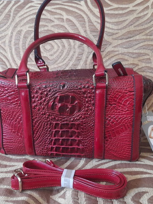 Sabrina Vintage Shiny Crossbody Bag Red Bordeaux Snake Style