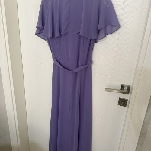 Maxi dress lilac like new, size M, elegant with cape detail