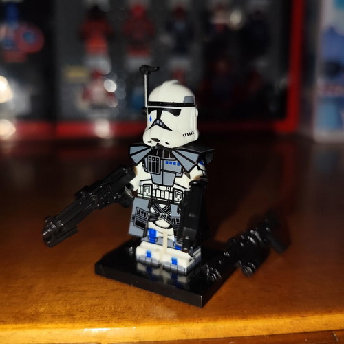 Tup Star Wars minifigure with accessories