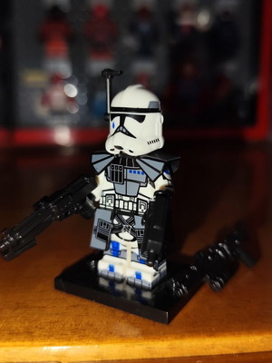 Tup Star Wars minifigure with accessories