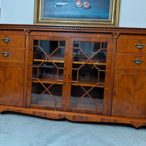 Bevcraft Vintage Buffet Display Cabinet Like New
