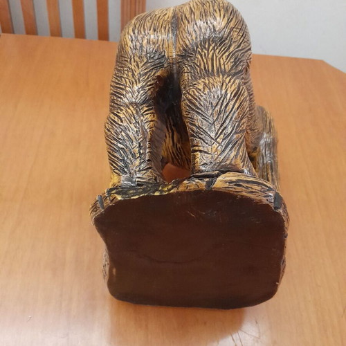King Kong decorative gorilla sculpture like new, resin faux wood effect
