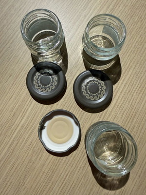 Small jam jars like new, set of 8