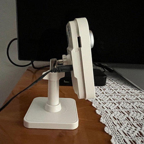 Hikvision surveillance camera like new DS-2CD2410F-IW 1MP