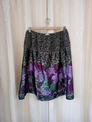 Satin dress with floral print like new, purple