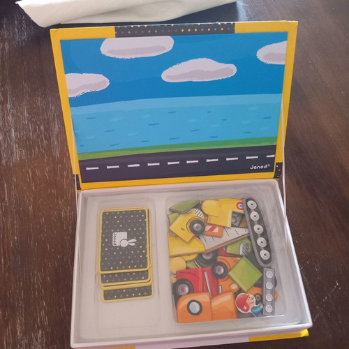 Janod Magnetic Book Vehicles like new