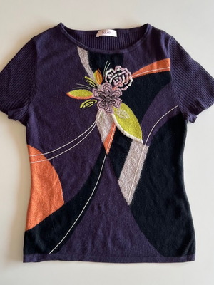 Laurel blouse used, silk cashmere, size Medium 38, purple with floral design