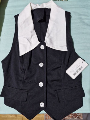 Decoro Two-Tone Women's Vest new, black and white