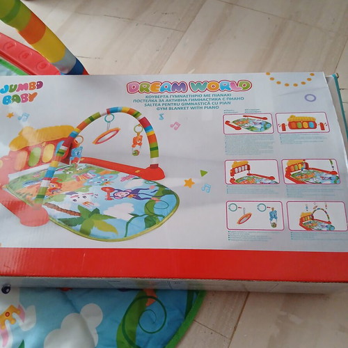 Baby play gym like new