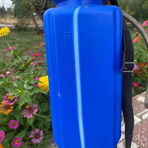 Sprayer for spraying like new, 20-liter capacity
