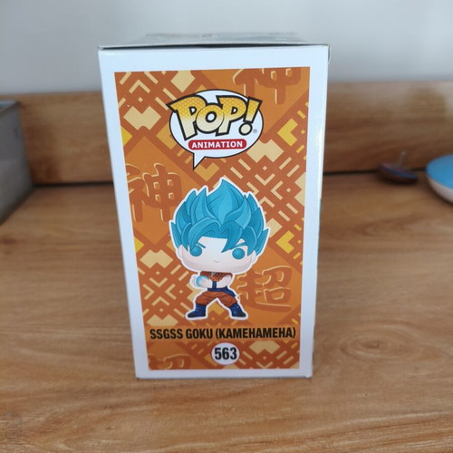 Funko Pop SSGSS Goku (Kamehameha) 563 like new