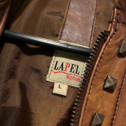 Lapel women's leather jacket with studs, like new, brown, size L