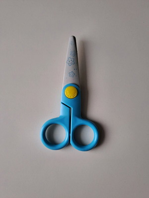 Child Safety Scissors like new, cuts only paper, blue handle