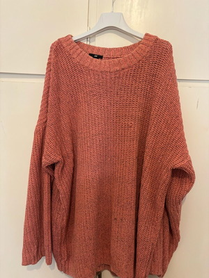 H&M Oversize Sweater in Perfect Salmon Color Like New