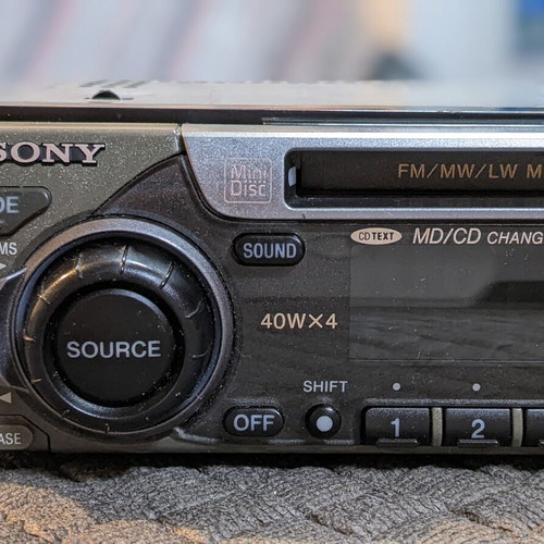 Sony MDX-C7900R minidisc player like new with 5 rewritable minidiscs