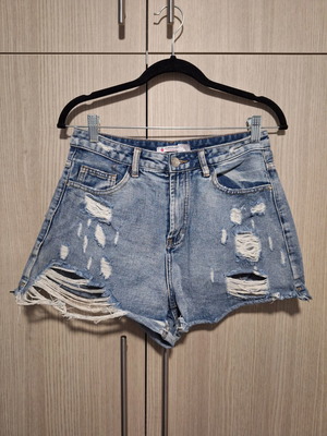 Marmalady high-waisted distressed denim shorts size S like new