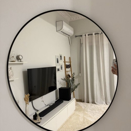 Round mirror like new