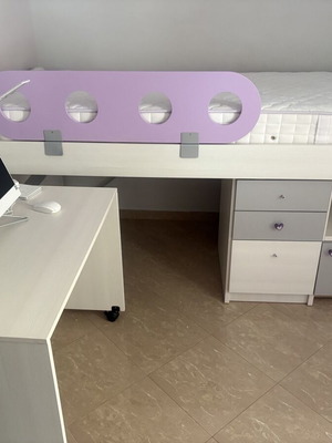 Children's bedroom set with desk and Media mattress