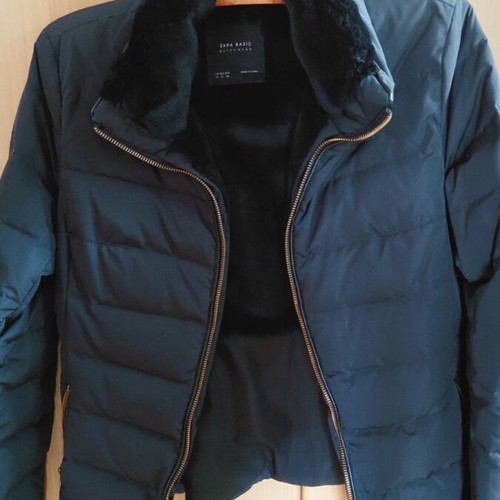 Zara women's blue jacket like new with fur lining