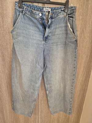 Only jeans like new, mid loose baggy, size L 40 12, blue