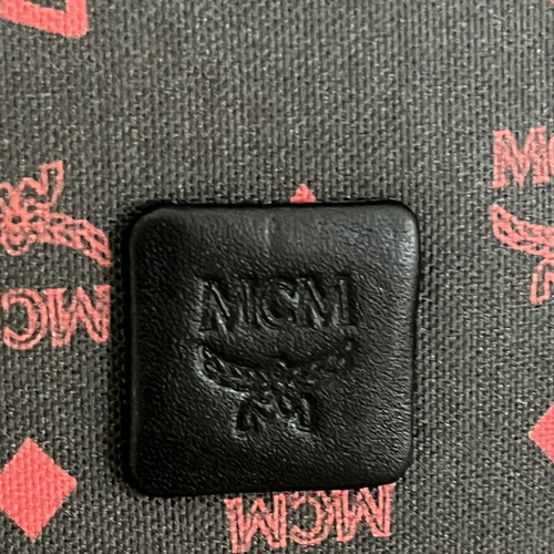 MCM Anya shoulder bag like new, red