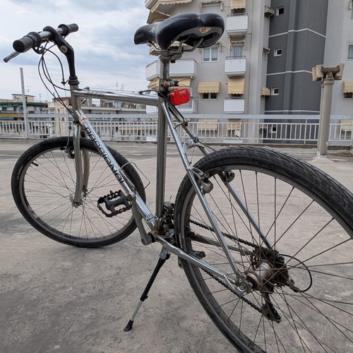 Rossignol Mountain Bike 26" used with Maxxis tires and Shimano gears