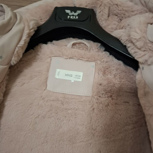 Mango girls' jacket like new, pink with fur lining and stars