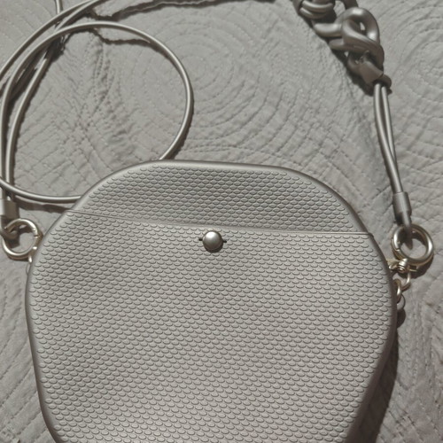 Havaianas Diamond Crossbody Bag like new, silver silicone