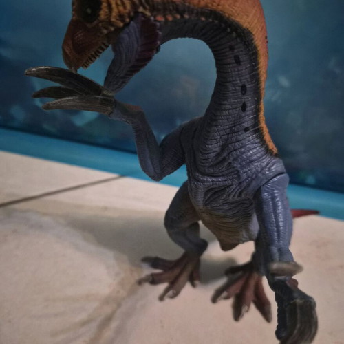 Therizinosaurus Schleich dinosaur figure used
