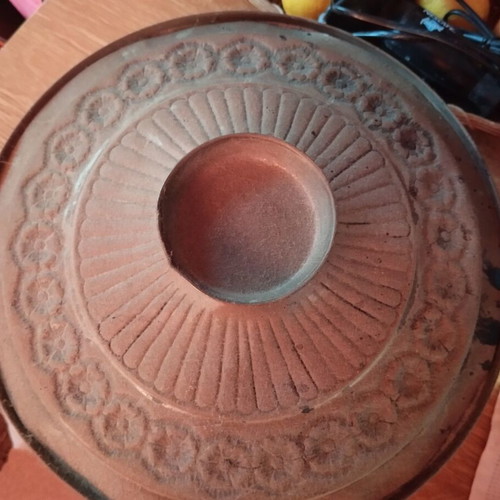Carved Antique Pot like new, copper and tin plated