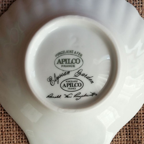 Apilco porcelain shell plate vintage like new, made in France 1998