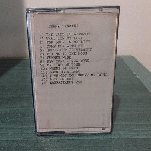 Frank Sinatra cassette tape like new, copy from original