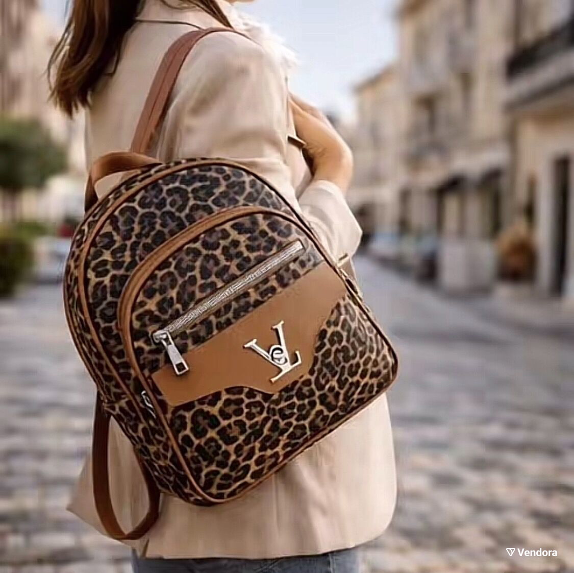louis vuitton animal print backpack Wild Palm Springs PM 1922569 – FASHIONPHILE Exterior corners are discolored and scratched Louis Vuitton Jungle Giant Monogram