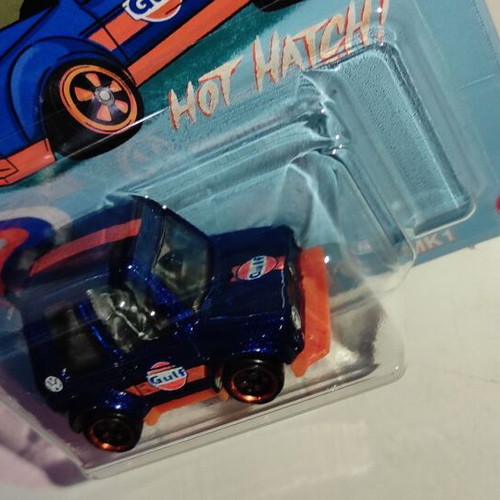 Hot Wheels 2025 Tooned *GULF* Silver Series Volkswagen Golf MK1 new