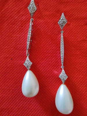 Silver 925 earrings with zircon and pearl like new