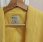 Yellow fitted jacket like new