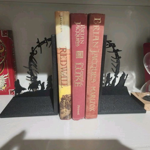 Lord Of The Rings book stand new
