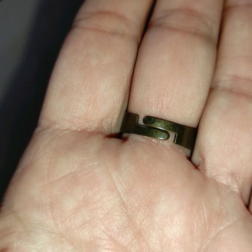Imagination ring like new, handmade with liquid glass