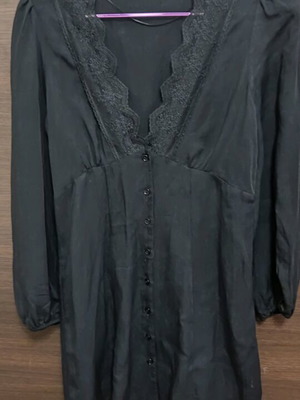 Black mini dress Zara medium like new with lace and buttons